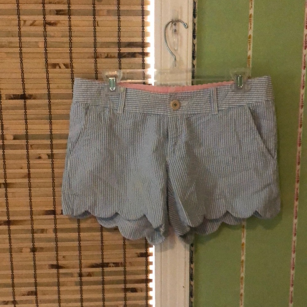 lilly Pulitzer Seersucker scalloped shorts